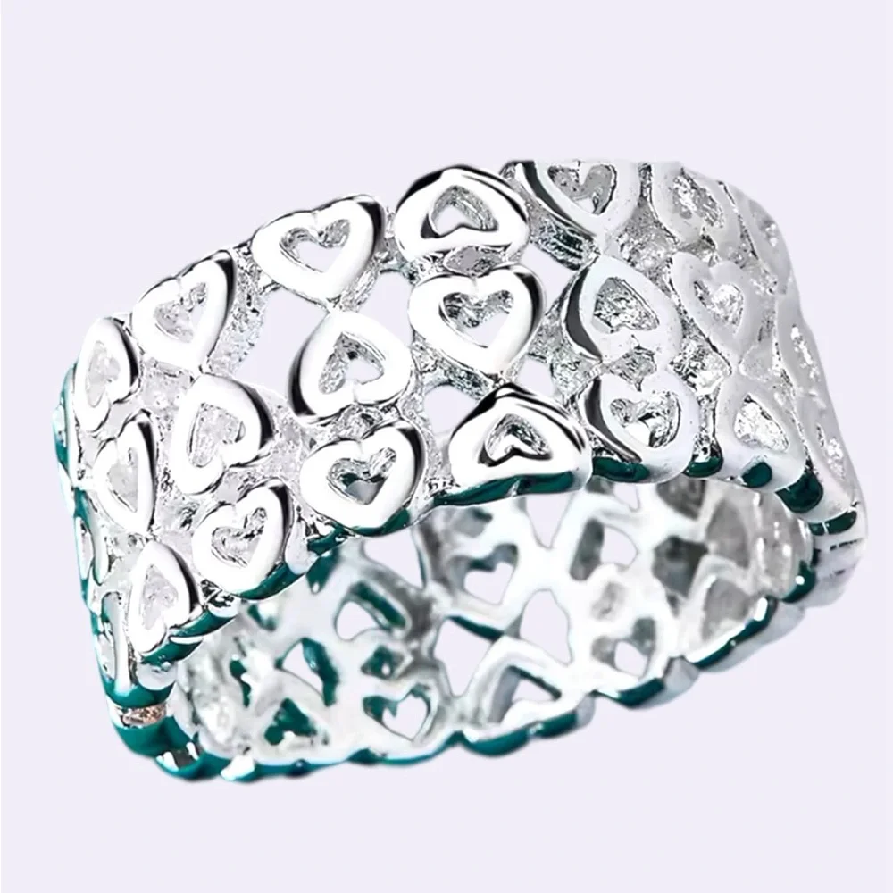 Silver Heart Pattern Ring - Picture 9 of 12